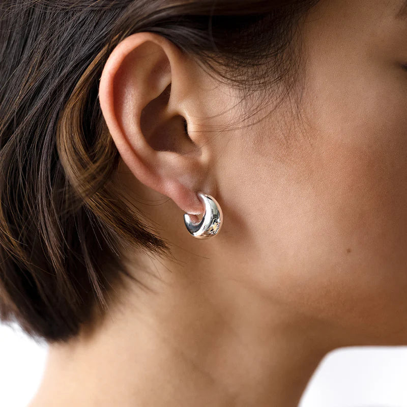 Syster P Bolded Little Sis Ohrringe - Silber