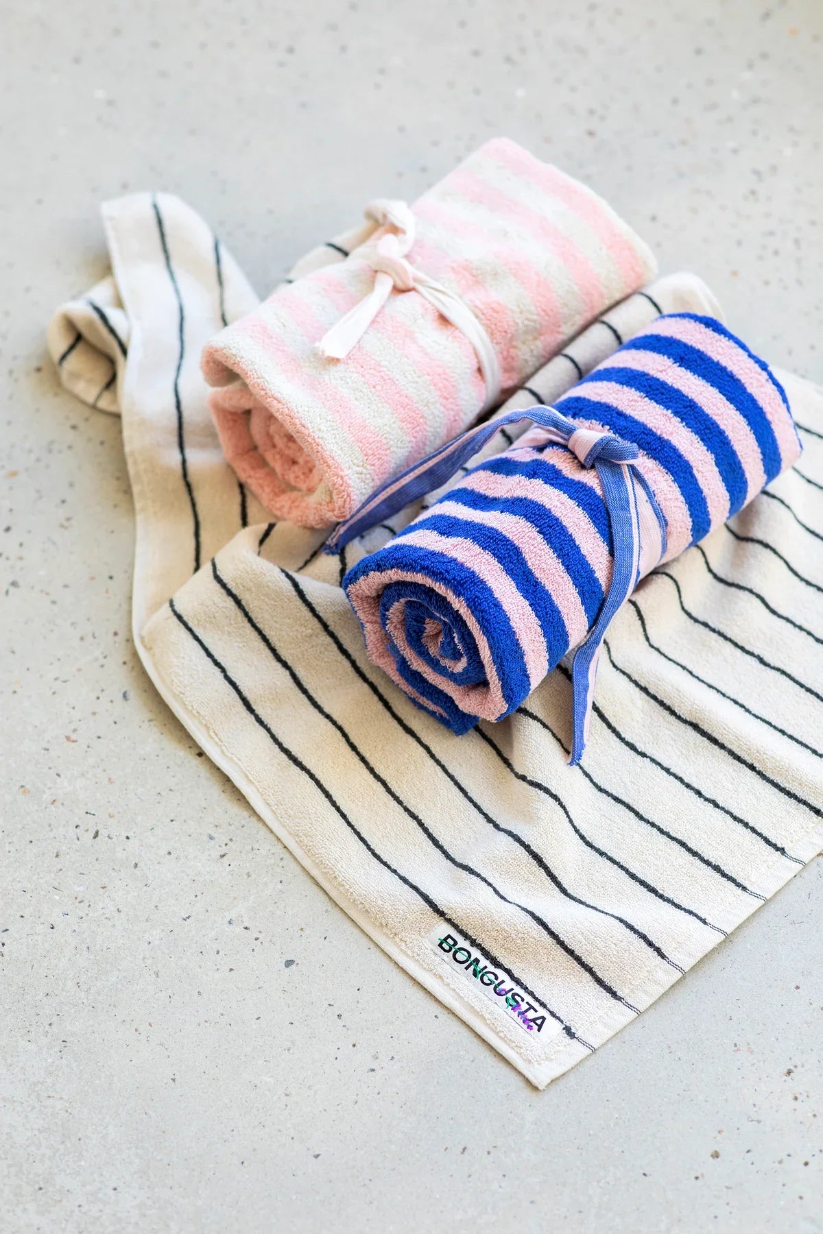 Bongusta bademåtte Naram Dazzling Blue & Rose