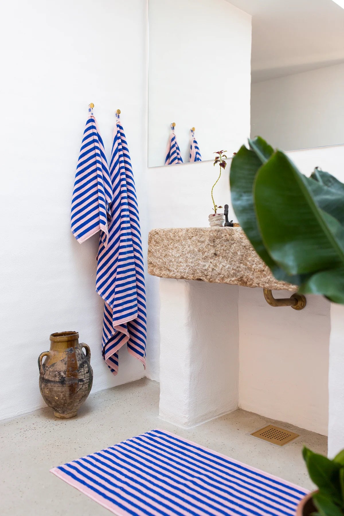 Bongusta guest towel Naram 50x80cm - Dazzling Blue & Rose