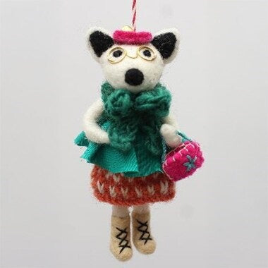 A World Of Craft Hund mit Stiefeln  aus Filz