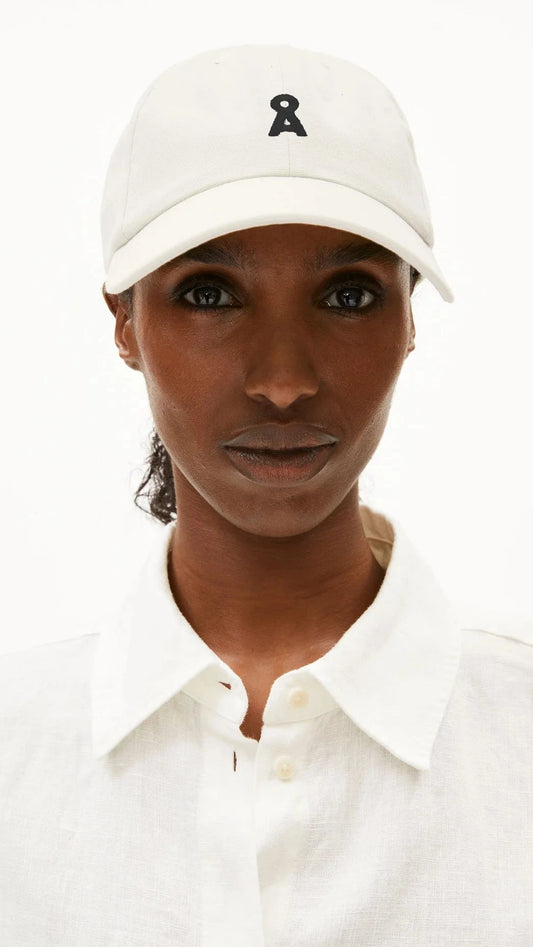 ARMEDANGELS YENAAS Cap - Oatmilk Black