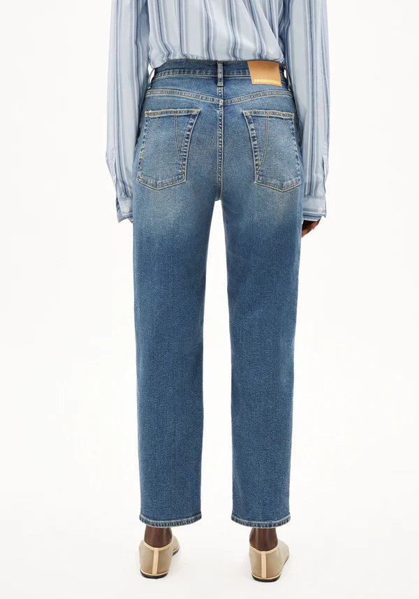 ARMEDANGELS MAIRAA MOM JEANS - CALLISTO