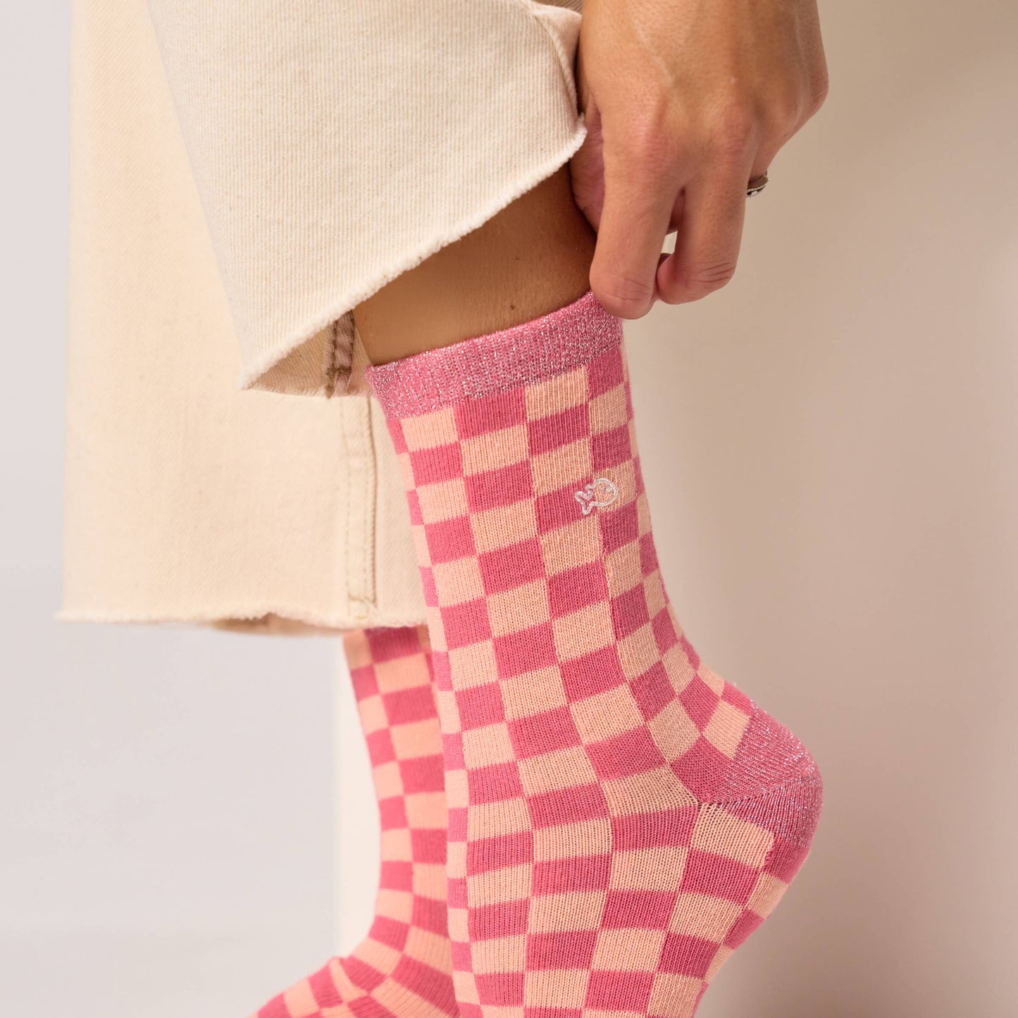 Gekämmte Baumwollsocken mit Karomuster - Rosa und Pfirsich