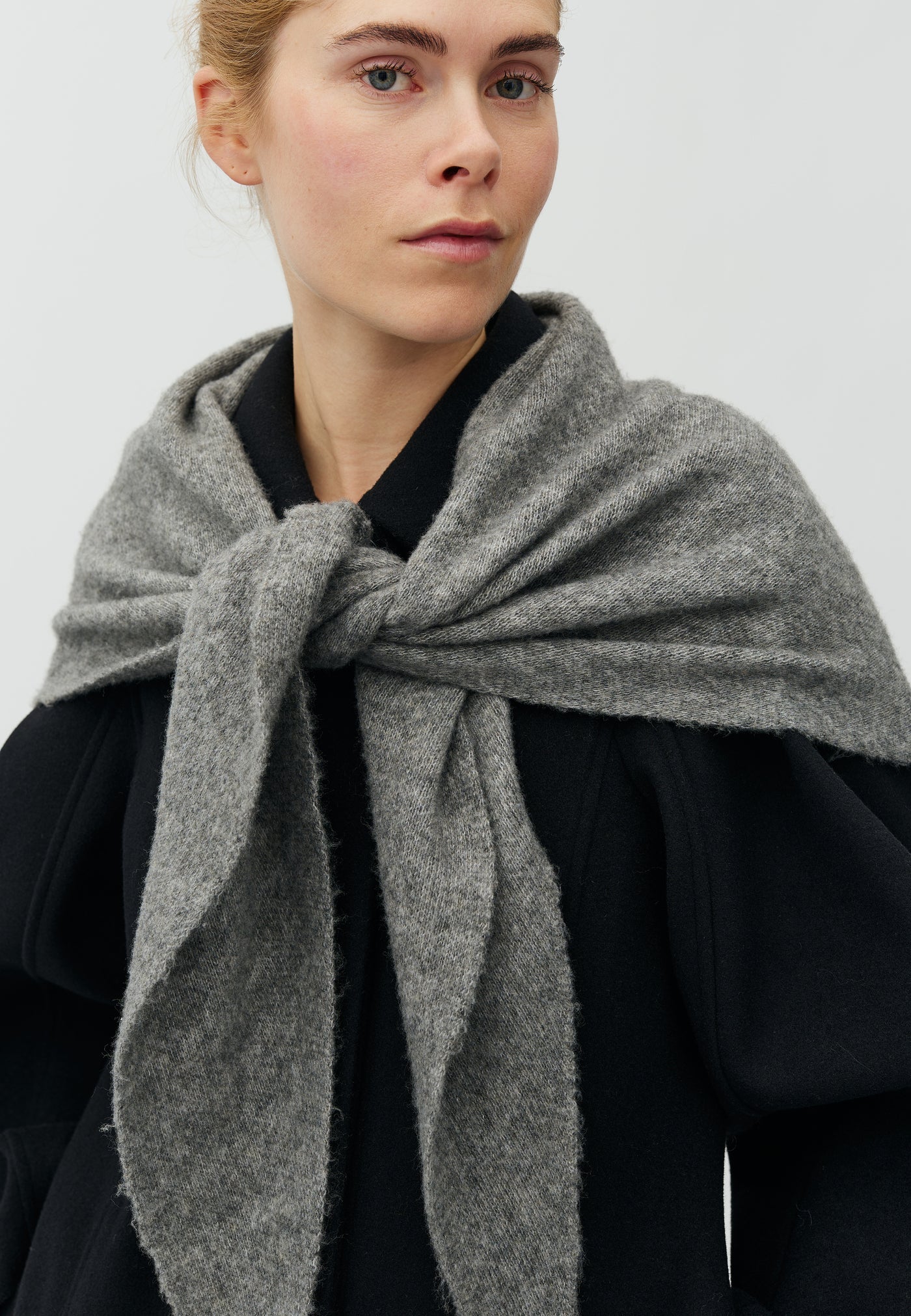 mbym Sevyn Schal - Medium Grey Melange